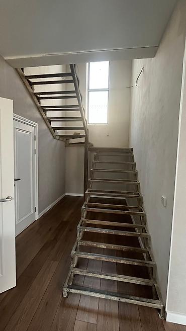Продажа коттеджей и домов: 🏡 Продаётся новый 2-этажный кирпичный дом в престижном районе — Ж/м — 33