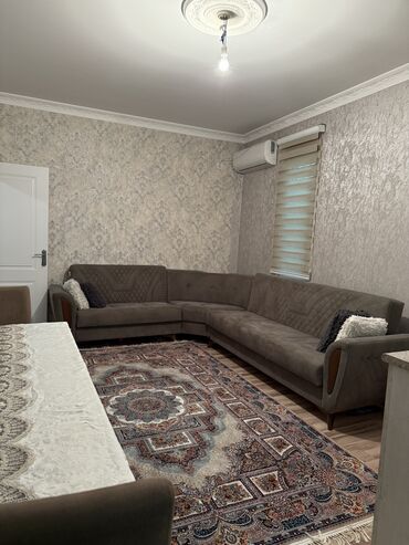 divanl: Künc divan, İşlənmiş, Açılmayan, Bazalı, Çatdırılma yoxdur