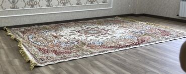 курак оймо тошоктор: Килем Колдонулган, 400 * 300, Иран, Накталай эмес/накталай төлөм