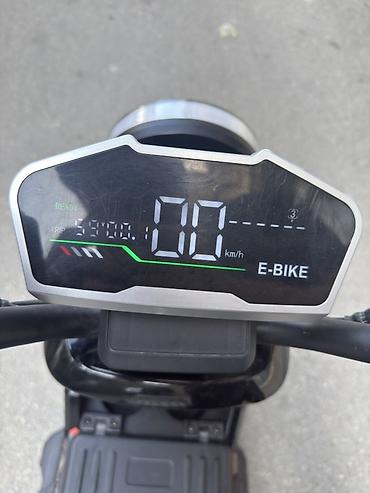 elektro scuter: - U2 PRO, 2024 il, 300 km — 5