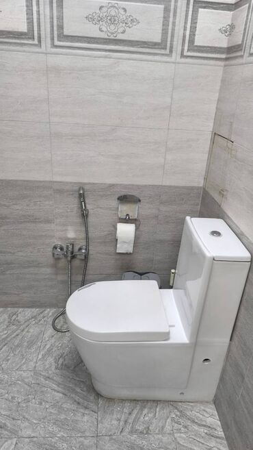 Uzunmüddətli kirayə mənzillər: Kirayə mənzil!Yasamal rayonu Məhəmməd Xiyabani küçəsi,Tibb kollecin -da lalafo.az — 10 Uzunmüddətli kirayə mənzillər: Kirayə mənzil!Yasamal rayonu Məhəmməd Xiyabani küçəsi,Tibb kollecin — 10