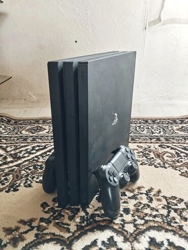 продать плейстейшен 4: Sony playstation 4 pro 12.05 ос В хорошем состоянии ✨ Два джойстика