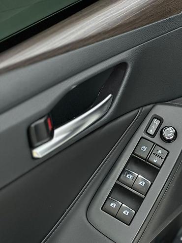 высокая крыша: Toyota Avalon: 2018 г., 2.5 л, Автомат, Гибрид, Седан — 8