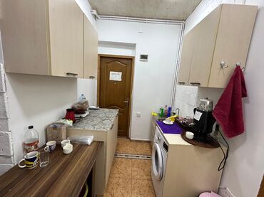 Salon, tibbi mebel dəsti: Bakı şeheri Nerimanov rayonu Nerimanov metrosu yaxınında 85 kv — 8