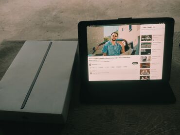 Мониторы: Apple iPad planşet - Rəng: Space Gray - Ekran: təxminən 9.7 düym
