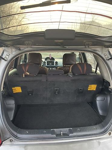 Toyota: Toyota ist: 2004 г., 1.5 л, Механика, Бензин, Хэтчбэк — 13