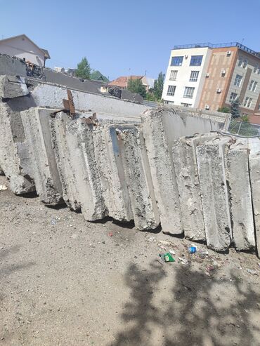 Стеновые плиты: Продаётся стенной плита!!! Около 25 шт есть. Адрес, Бакаева 121 А — 5