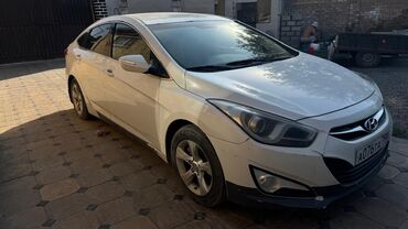 транспорт зил: Hyundai i40: 2013 г., 2 л, Механика, Бензин, Седан