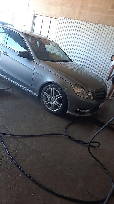 мечит: Mercedes-Benz E-Class: 2010 г., 3.5 л, Автомат, Бензин, Седан — 5