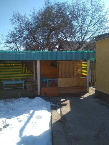 продаю земельный участок: Продаю Здание, Действующий 142 м²