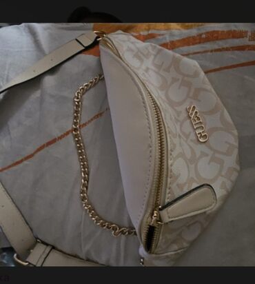 guess tasne cena: Waist bag, Guess, Material: Patent leather