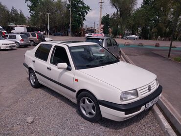 гольф 4 1 4: Volkswagen Vento: 1993 г., 1.8 л, Механика, Бензин, Седан