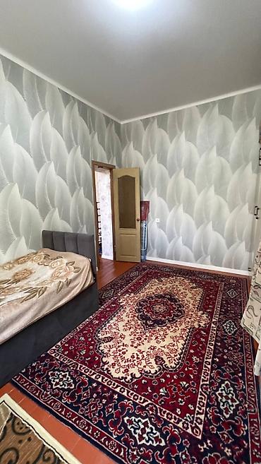 продаю квартиру район кока кола: 1 комната, 30 м², Пишпек Индивидуалка, 2 этаж, Косметический ремонт — 2