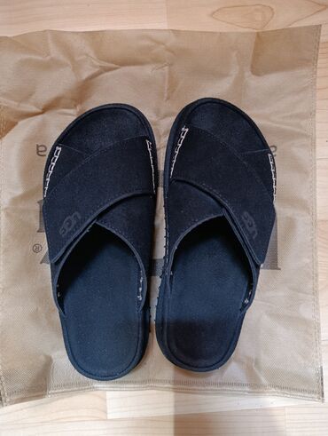 Papuče: Modne papuče, UGG, 38 — 2