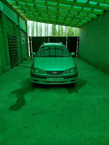 tayota matrix: Toyota Avensis: 2002 г., 2 л, Механика, Дизель, Универсал