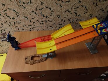 вариянтка машина: Hot Wheels / Хотвилс трассы Оригинал! За большую прошу 700с (Super