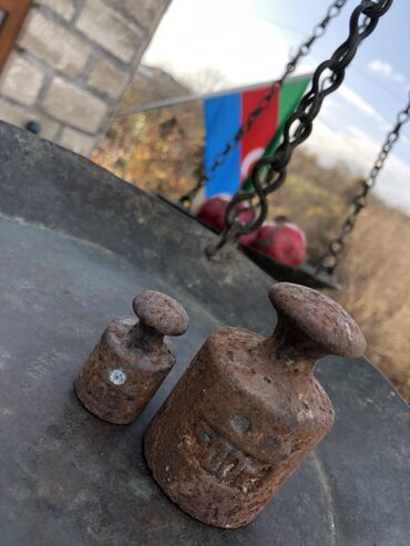 Digər əntiq əşyalar: Весы античные 1899 года. Азербайджан. В прекрасном состояние. Чаши — 6