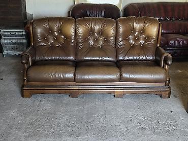 Stilske garniture: Kožna garnitura – trosed + dvosed + fotelja - Materijal: prirodna — 5
