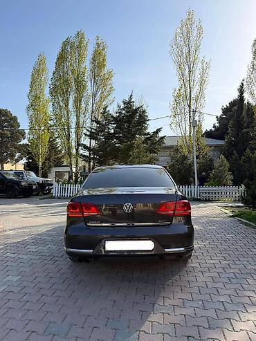 Volkswagen: Volkswagen Passat: 2 l | 2012 il Sedan — 3