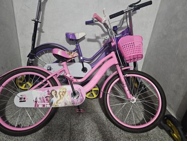 Велосипеды: Продаю детские велосипеды для девочек. Розовый и фиолетовый. Весь