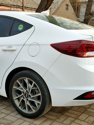 Hyundai: Hyundai Avante: 2019 г., 1.6 л, Вариатор, Бензин, Седан — 11