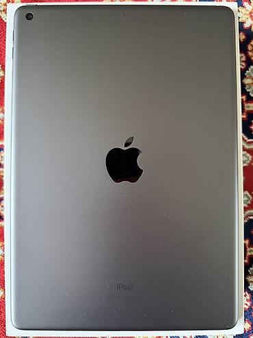 Apple iPad: Apple iPad planşet Apple iPad planşet, qara ön çərçivə və tünd — 2