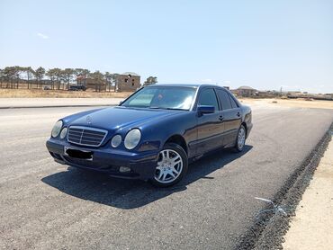 mersedes unversal: Mercedes-Benz 200: 2.2 l | 1996 il Sedan