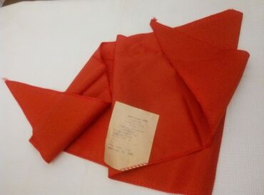 Pioner qalstuku.(1989il) Təzə. Pioner nişanı -0ktyabrat- komsomol