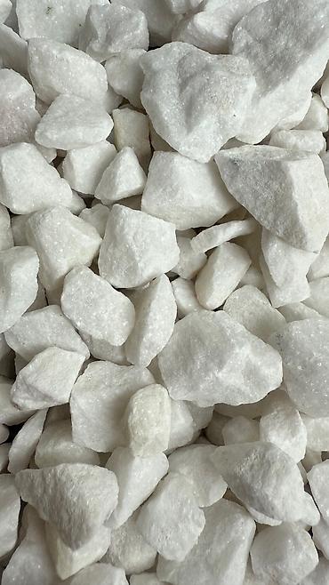 Мраморная крошка: Мраморная крошка, Белый, Ландшафтная, В тоннах — 9