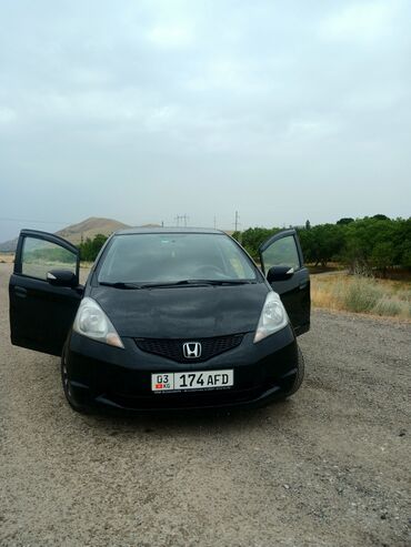 Honda: Honda Jazz: 2008 г., 1.3 л, Механика, Бензин, Хэтчбэк