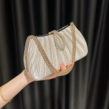Клатчи: Вечерние мини-сумки с блеском и декором кристаллами Остались последние — 7