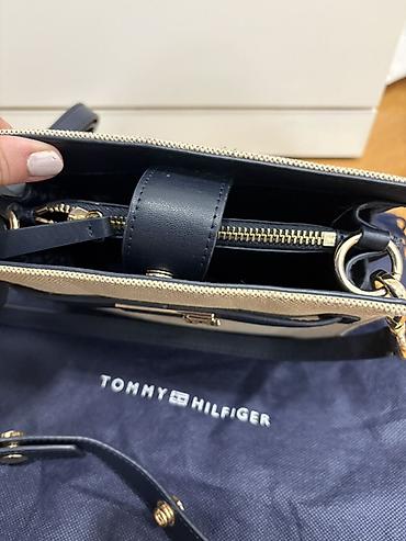 bez üçün çantalar: Tommy Hilfiger çiyin/çapraz çanta - Model: kompakt crossbody/shoulder — 3