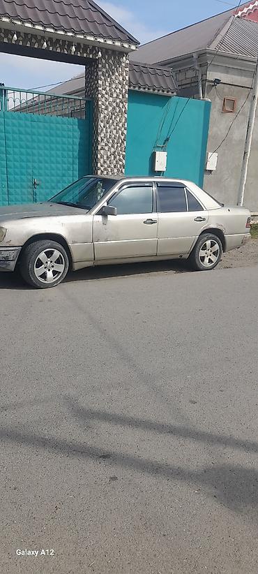 çirkab su maşını satışı: Mercedes-Benz W124: 2.2 l | 1993 il Sedan — 3