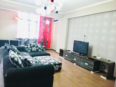 сдаю 3 х комнатная квартира в бишкеке в Кыргызстан | Долгосрочная аренда квартир: 3 комнаты, 111 м², Элитка, 8 этаж, Свежий ремонт, Центральное отопление