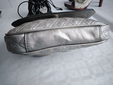 Torbe: Torba za rame, Guess, Materijal: Koža — 7