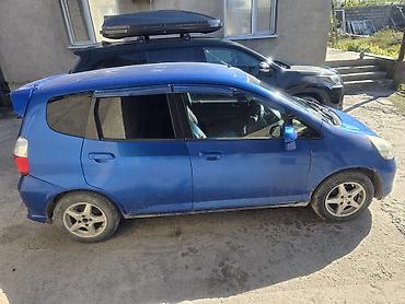 салон фит: Honda Fit: 2003 г., 1.5 л, Вариатор, Бензин, Хэтчбэк — 3