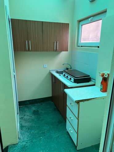 Uzunmüddətli kirayə mənzillər: Kiraye heyet evi Ehmedlide Kohne Gunesli. Istilik kombi sistemidir — 11