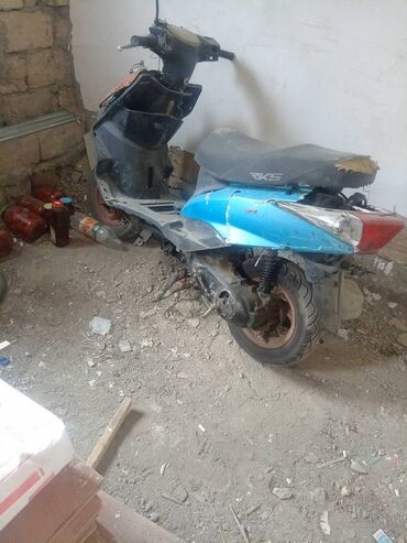 мотоциклы и мопеды: - Moped