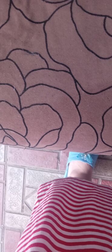 купля продажа мебели: Мини-диван, Б/у, Нераскладной, Велюровая ткань