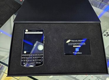 blackberry classic: Blackberry Porsche Design P9983, rəng - Qara