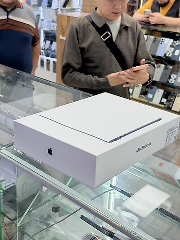 Ноутбуки Apple (MacBook): Б/у, Apple M4, ОЗУ, RAM: 16 ГБ — 13