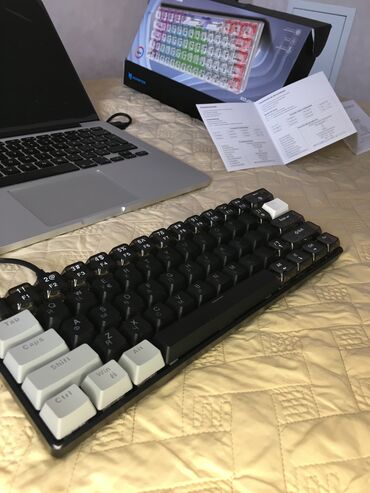 белая клавиатура: Xunfox k30 на белых светчах
