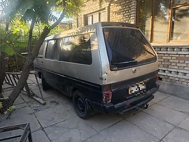 авто домик: Nissan Vanette: 1992 г., 2.4 л, Бензин, Минивэн — 2