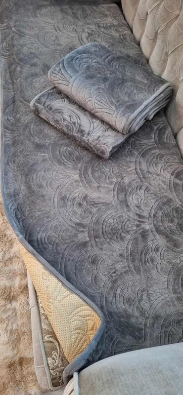 Prekrivači za nameštaj: Neklizajući, Za trosed — 9