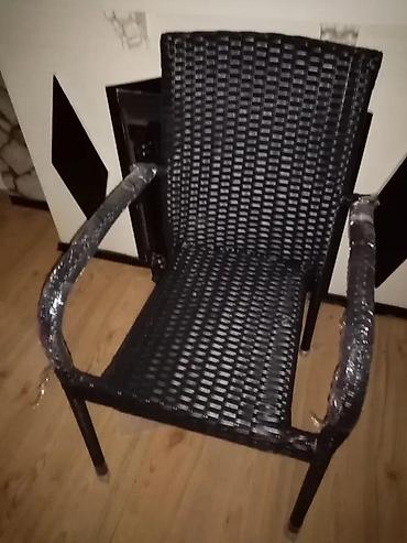 platneni ormar: BASTENSKI STO METAL STAKLO NOV STO ZA TERASU 140X80 CM AKCIJ | Cene — 7