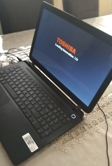 noutbuk çantası: Toshiba, 14 ", < 128 GB, Ünvandan götürmə