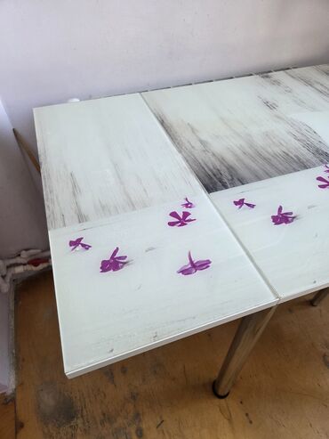 Sifarişlə mebel: Mətbəx üçün, İşlənmiş, Açılan, Dördbucaq masa, 4 stul
