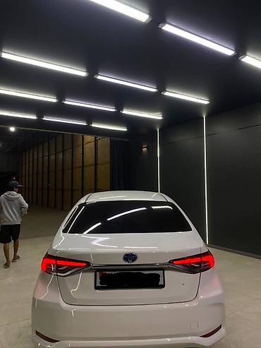еврейский авто: Toyota Corolla: 2019 г., 1.8 л, Вариатор, Гибрид — 2