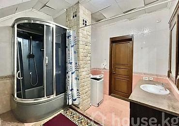 Долгосрочная аренда домов: 300 м², 6 комнат — 12