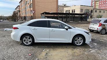 Toyota: Toyota Corolla: 2020 г., 1.8 л, Вариатор, Гибрид, Седан — 3